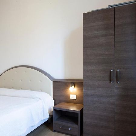 Hotel Amalfi Μιλάνο Εξωτερικό φωτογραφία