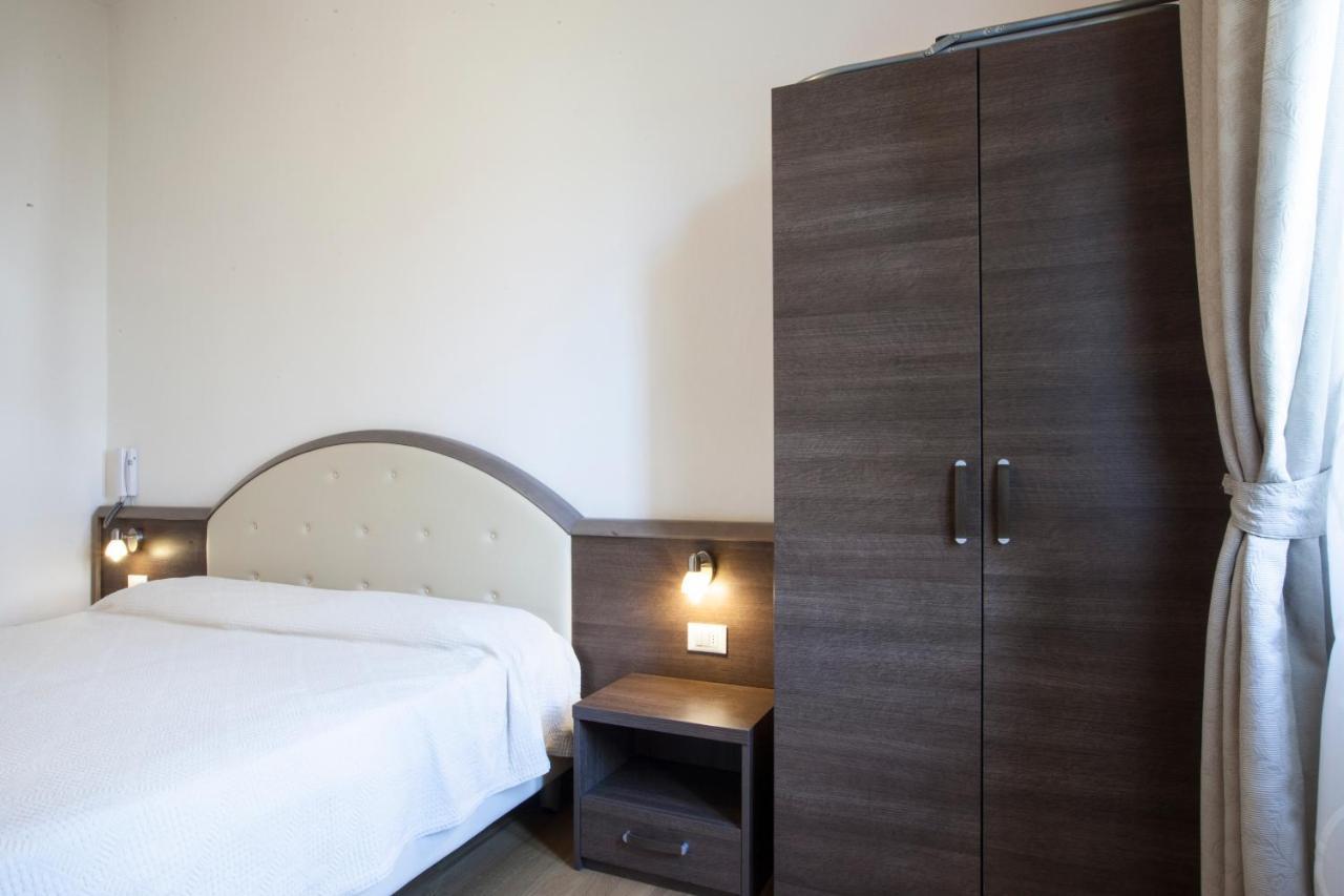 Hotel Amalfi Μιλάνο Εξωτερικό φωτογραφία