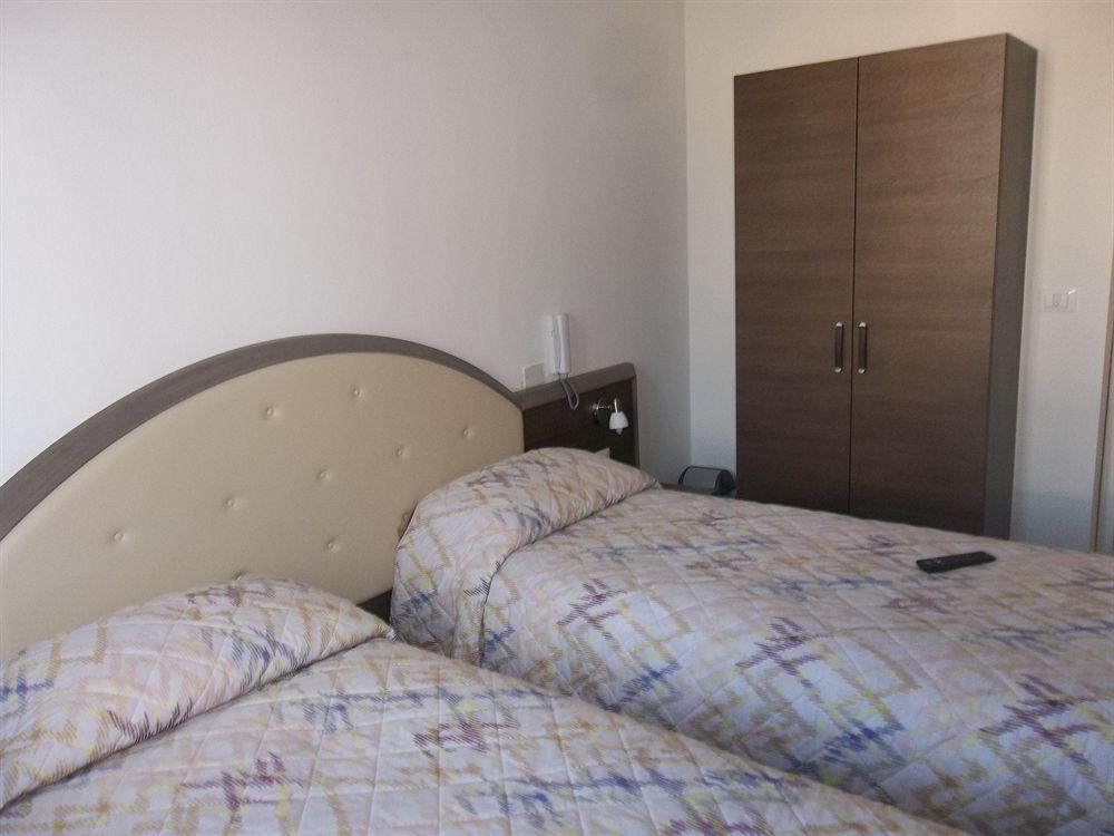 Hotel Amalfi Μιλάνο Εξωτερικό φωτογραφία