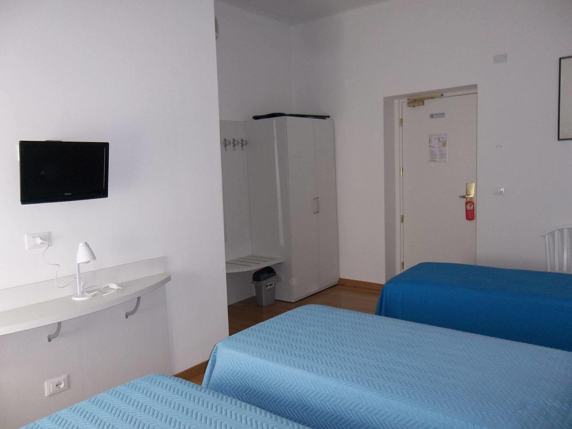Hotel Amalfi Μιλάνο Εξωτερικό φωτογραφία
